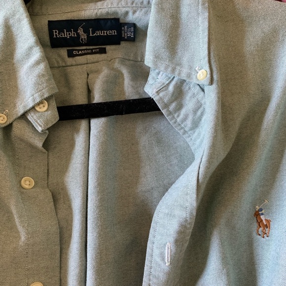 3 Ralph Lauren Classic Fit button downs - Picture 2 of 5